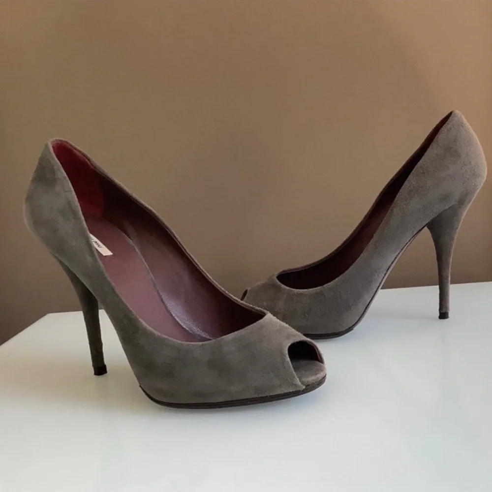 Miu Miu by Prada Grey Suede 4.5" Stilettos EU size 39 - Picture 1 of 6